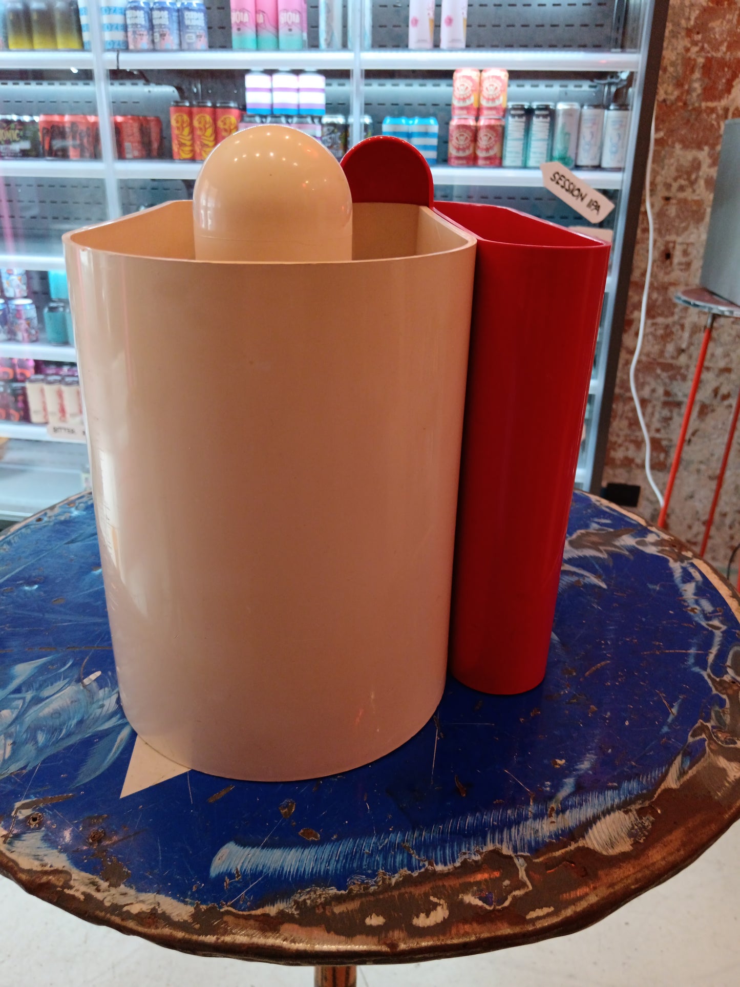 Bilumen magazine rack designer Rodolfo Bonetto